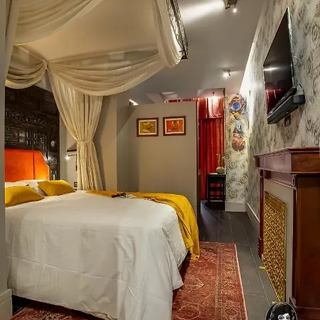 Suite Opium Den Madrid Buitenkant foto