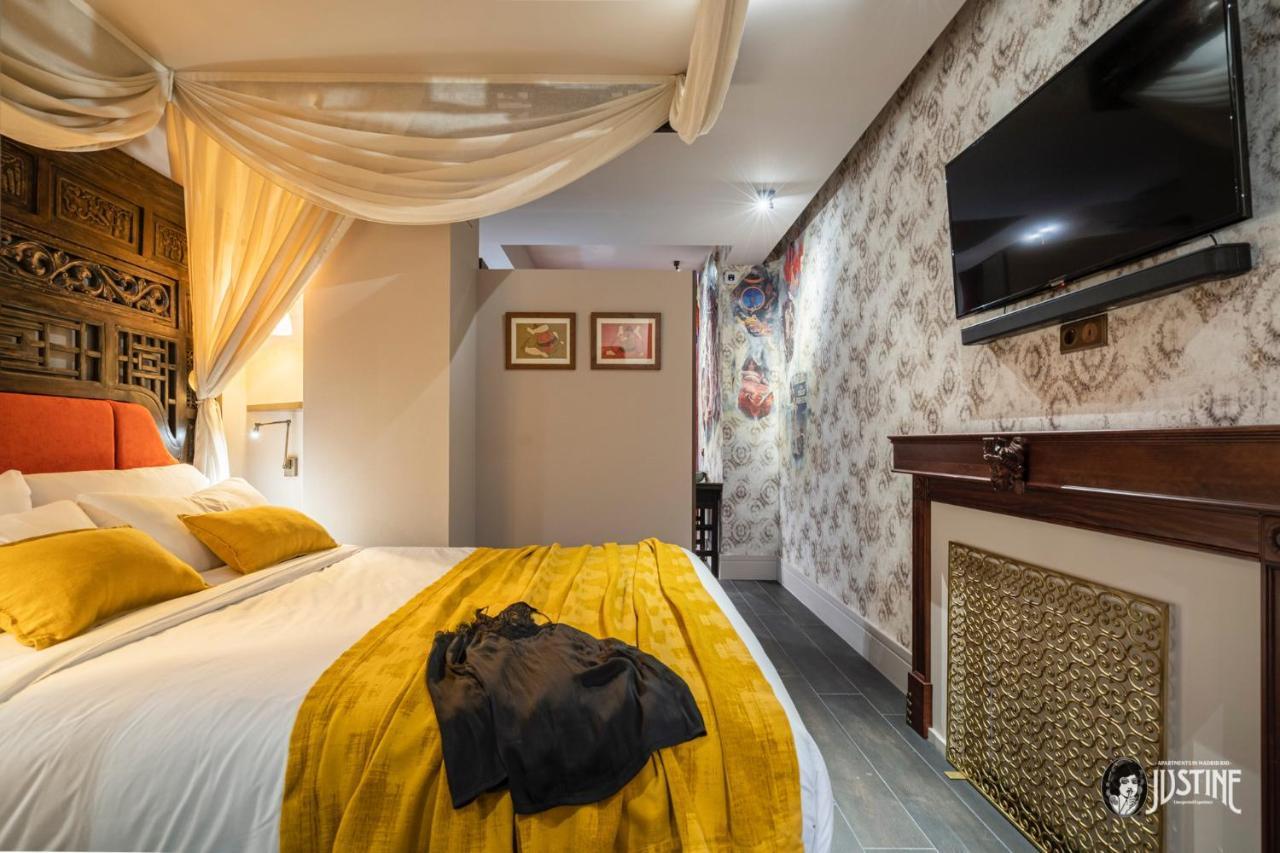 Opium Den By Justine Turístico En Río Madri